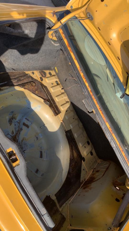 سلام عليكم سمند للبيع مديل 2011تكسي ناطقه مكفوله من ضربه قويه وصبغ بيه بس باب سايق مبدل بلادي وجاملغ رصعات السياره مكفله من كير ومكينه فرنسي 2000طياره تخم تاير امامي جديد السياره بسمي تحويل ثاني يوم مصفره هيه وغرامات السياره مناقصه اي شي عله ايدي السياره من ايدك للشارع داخله نضيف سعره 40وبيه مجال للجيه شراي اتصل مكاني بغداد ***********
واتساب بي
