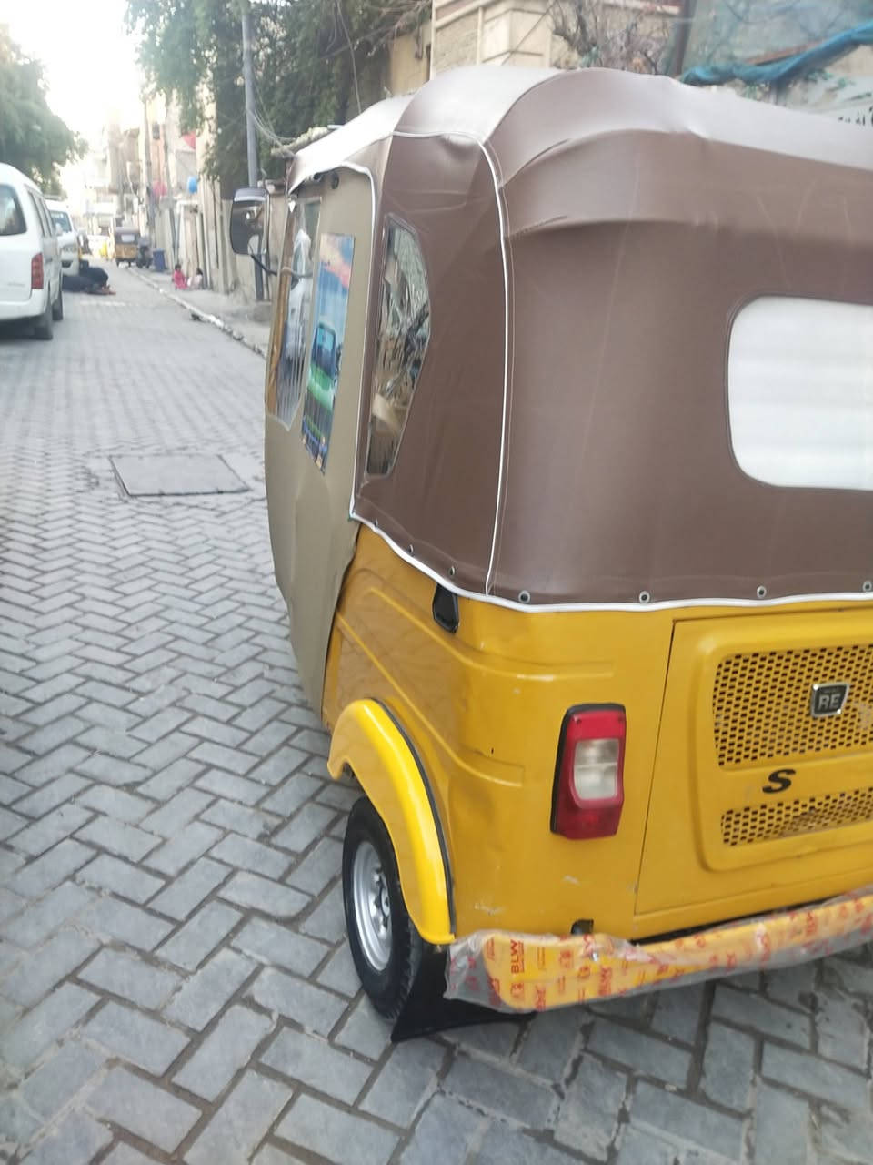 سلام عليكم تكتك 21رقم عربي البيع بيهه صفحه اليمنه معمره فقط ودوس بيهه خياس قليله سعر 7500بيهه مجال قليل ***********
