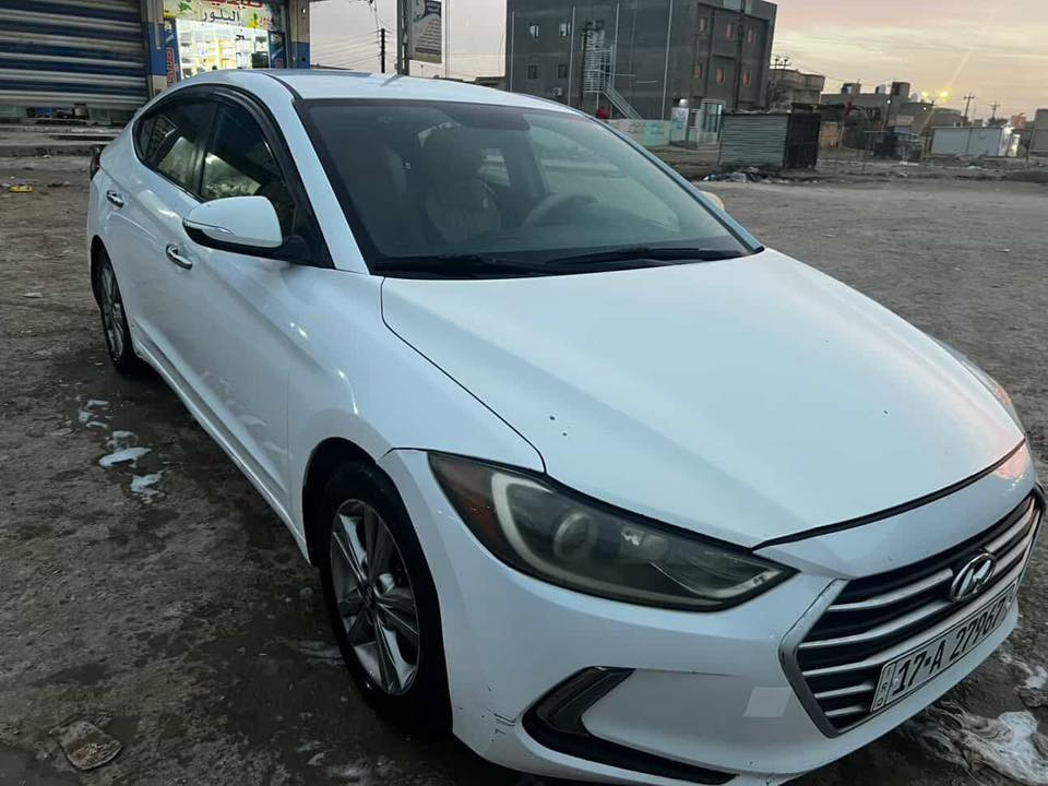 النترا ٢٠١٧
التدفئة مكان السايق ومكان العبري
حساساته بالمرايات 
حساسات خلفيه دعاميه
تبريد حار + بارد
التدفئة
السيارة فقط مبدلة چاملغ وبنيد 
حداديه كامله
تايرات جدد
والسياره فول مواصفات عدا فتحه وبصمة 
السعر ١٢٥ ورقة قابل للتفاوض مجال بسيط
*********** 
تفاصيل هنا اتصلو
