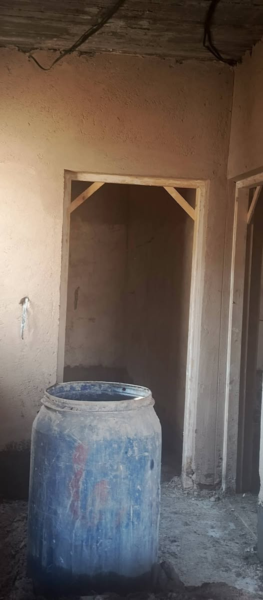 السلام عليكم ورحمة الله وبركاته..  الخلفه ابو محمد الخالدي 
لبخ سمنت جص بورك كاشي سيراميك بناء طابوك بلوك ترميم تفليش تطبيك مقرنص ارضيات لبخ وجهات صبغ كافة العمل سرعه ونضافه درجة اولى الاسعار المناسبه #حالين_فارغ_حالين_فارغ اتصل وخادم ***********
