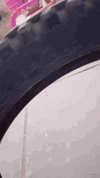 البيع تايرات دايوان جبلي حجم تاير ١٨ جدد ماشي عليهن بس ١٠٠٠ الخلفي بي ...