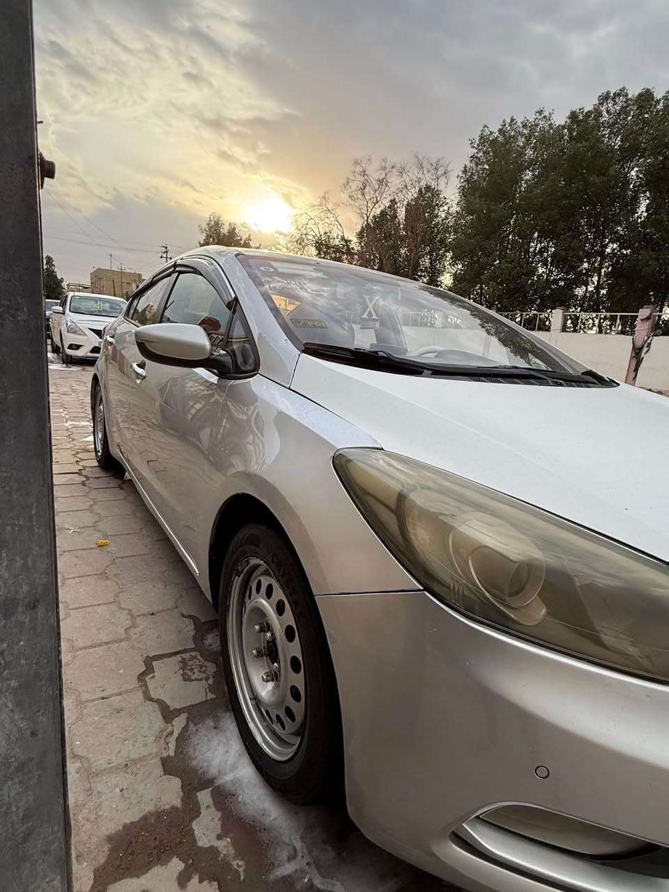 سلام وعليكم 
البيع كيا سيراتو 
مديل 2014 
خليجي
رقم ذي قار بسمي 
مكينه 1600
مكينه كير كفاله 
سياره جاهزه 
على اخر حبايه 
حداده تبريد 
تخم تاير 
مابيه نقص 
بيه تبديل جاملع وبنيد 
وبارد ربع القماره طاير على البنيد 
ابيع شوف العين بكان السياره بصره 
الشراي ينتصل ويدلل رايده ب90 وبيه مجال قليل /*********** البصرة, العراق
