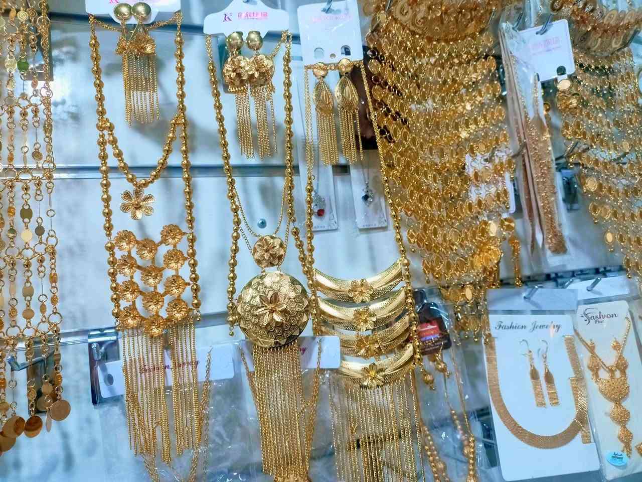 وصل الجديد زورونا قيصرية الفجر اكسسوارات نرجوسه رقم المحل 12


**إذا كنت صاحب هذا الإعلان وتريد حذفه لأي سبب، رجاءا أرسل رسالة إلى الدعم الفني**