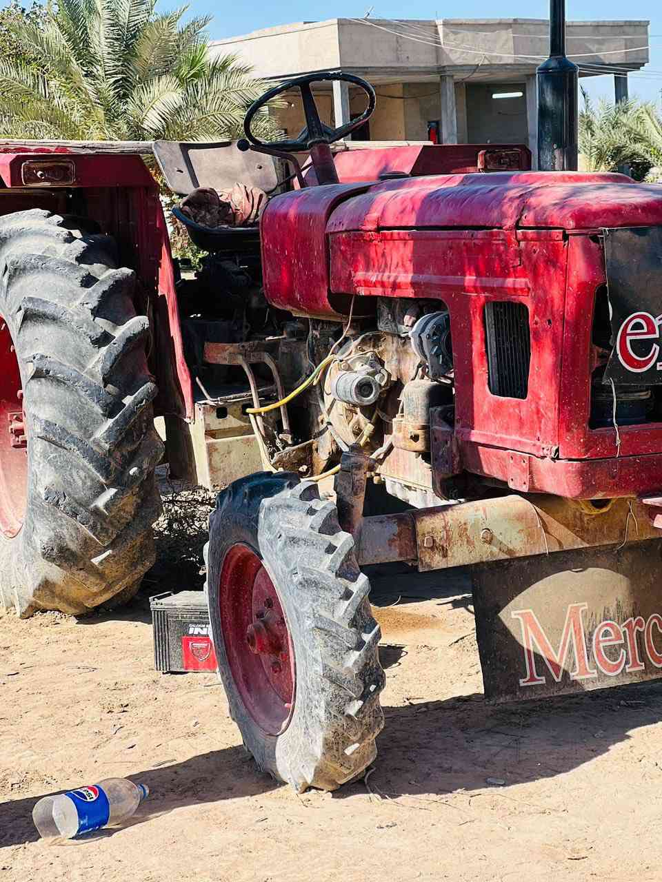 عنتر 71  هودرليك رفع تنزيل جيد 
تايرات الامامي جدد
 باتري جديد 
شغال سلف
 باور ستيرن
   بي خربطه بالبنب 
داينمو جديد
گزوز جديد
 الكشر شوف العين
  جاملقات زينات 
السعر ثنين ونص وبي مجال بسيط

هـ ***********
