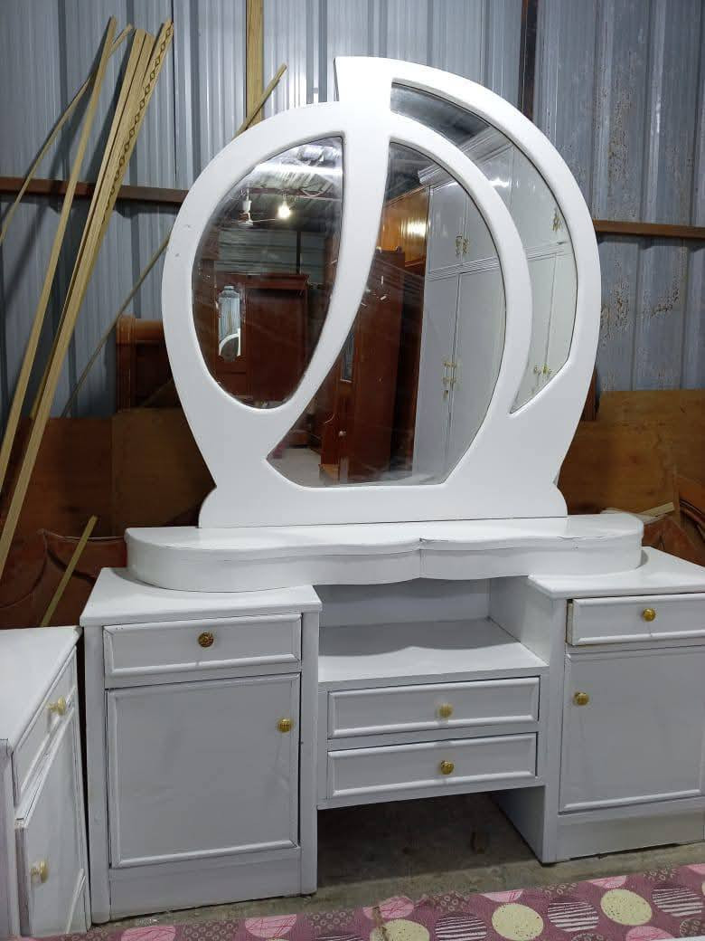 غرفه نوم تسكام للبيع السعر 650بيه مجال مكان حي الحكيم كوت اتصل ***********2
