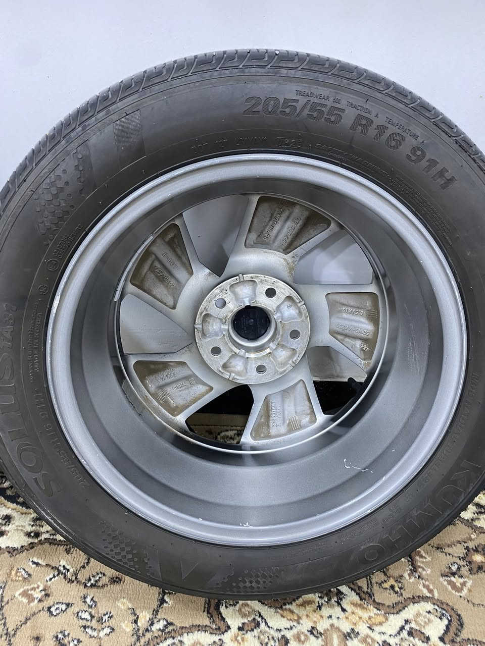 السلام عليكم اخوتي الغالي تخم ويل كاب هو والتاير اخو الجديد تخم تاير كوري تجي وشوف والي ميعجبه يترك كلمة طيبه 450 وبيهن مجال بغداد الدورة ***********
