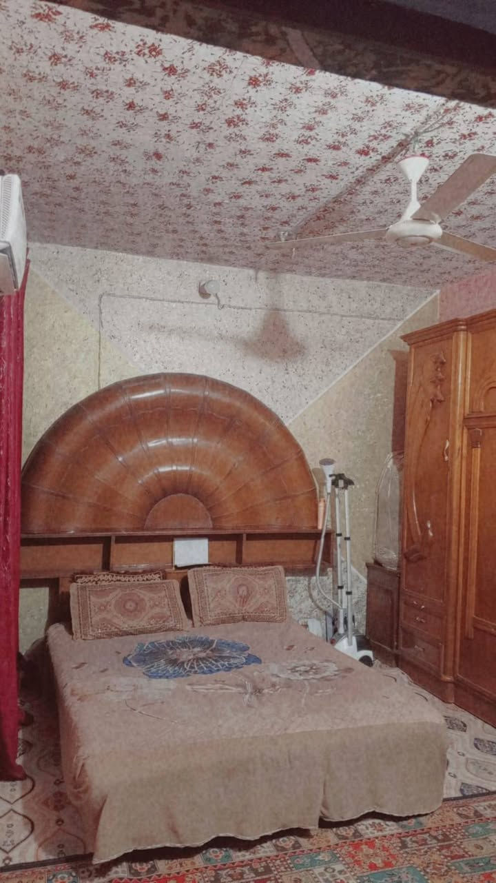 نصف قطعة خلفية للبيع 
طابقين ٨٠متر 
الشعلة قطاع ١٢ قرب مدرسة النزاهة 
السعر ٨٠وبيه مجال

للاستفسار على الرقم /***********
