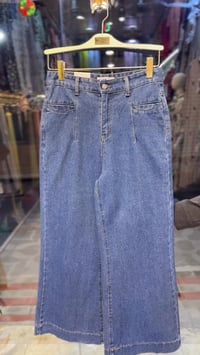 جينز • جودة عالية • مقاسات ٣٦-٤٦