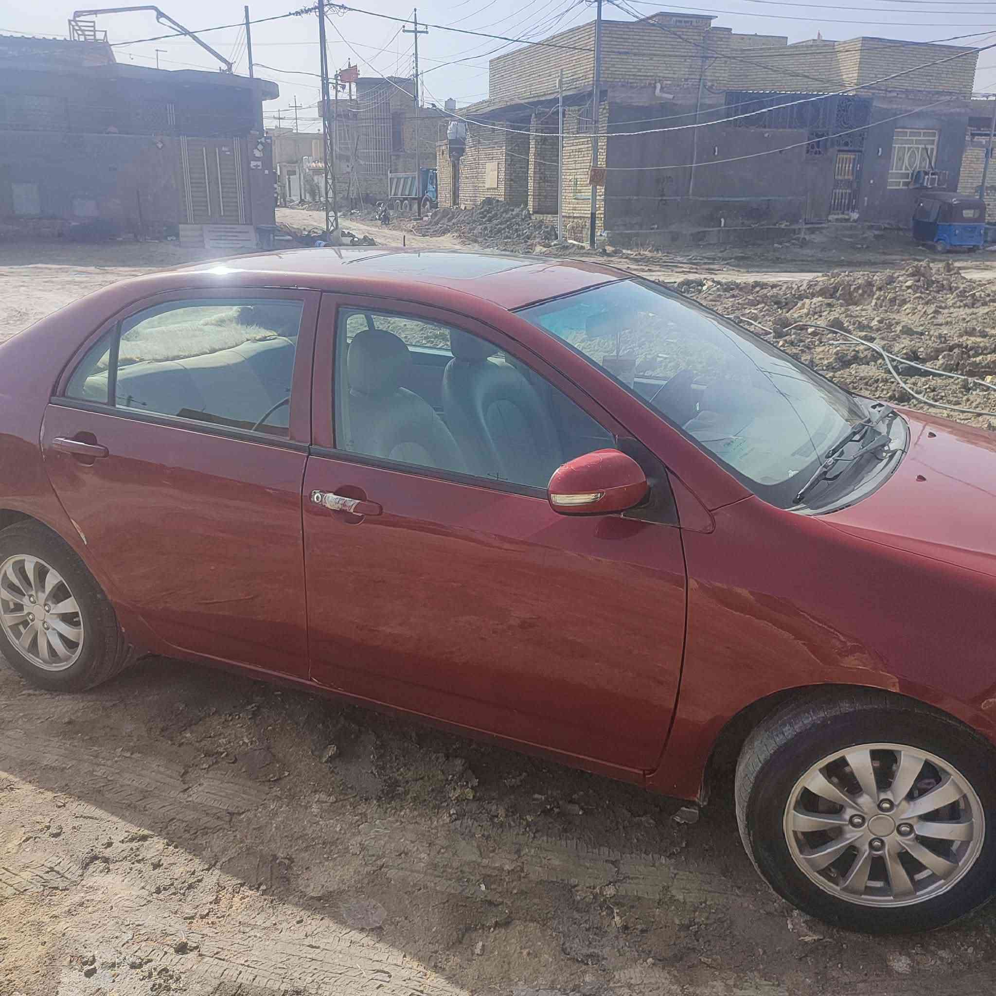 اسلام عليكم سيارة للبيع بيوادي جي ثري 13 مكلفة من العيب الشرعي تبريد حداديه 70 مصبوغه جماليه السعر 46 رقم الهاتف *********** العنوان سوق الشيوخ حي الشموع
