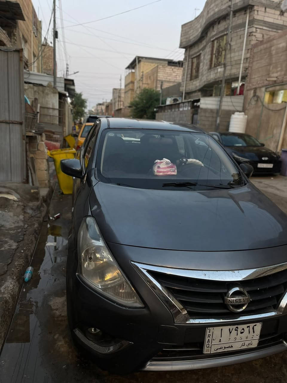 السلام عليكم سيارة نيسان فيرسا مديل 16 وارد امريكي كامل مواصفات تحكم جام كهربائي سيارة كاملة مانقصهة شي حادثها كدام بس ماوصل لا عرضانية ولا لغود صبغ بيبان وجاملغات للجمالية بدون لا ضربة ولامعجون كير محرك تبريد كفالة سنوية ل 28 وسيارة راعيها ب بصرة وسيارة موجودة بصرة جمهورية سعر 80  
***********
***********
