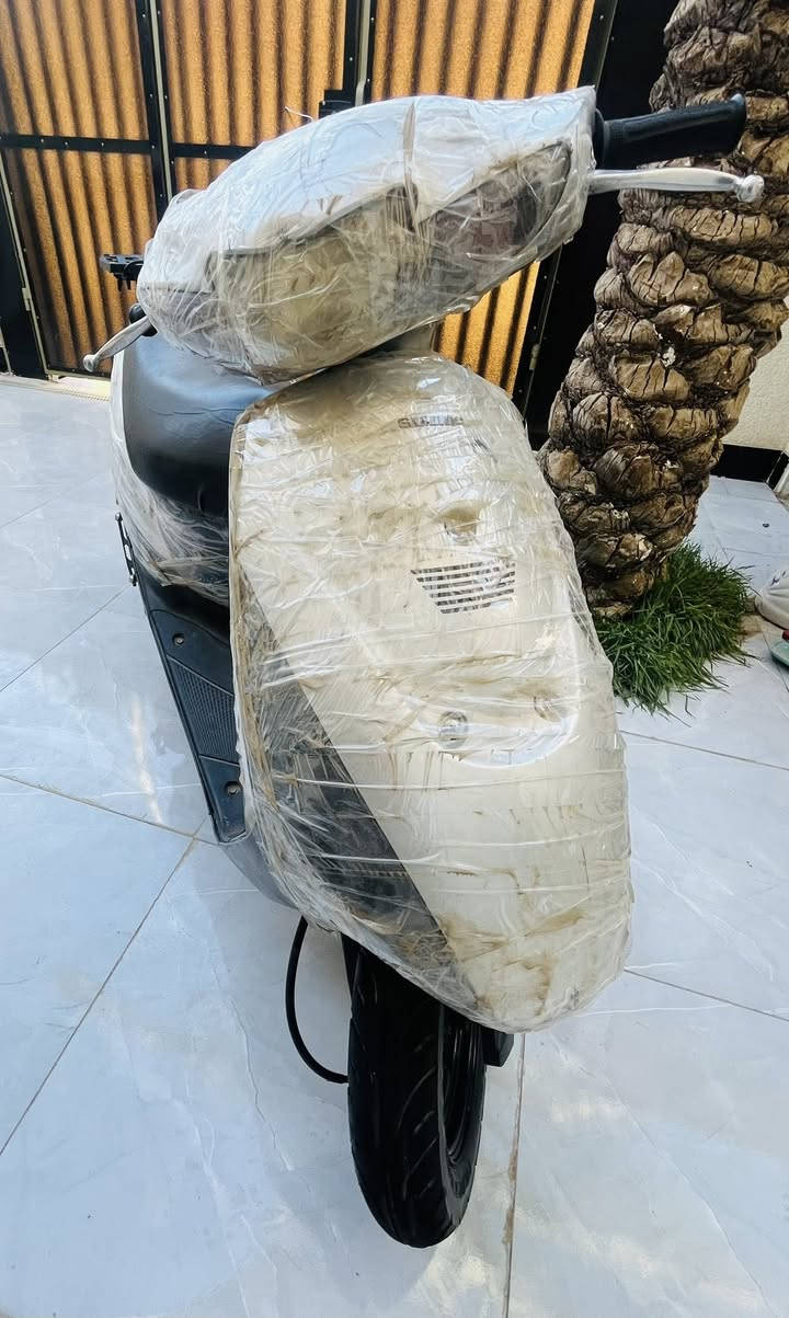 ذبانه ساسوكي جنطه مصارلها هواي نازله من الرمبه اوراق بسمي محرك مكفول كهربائياتها كلها شغاله نضافه فول السعر 475 مكاني العماره حي العسكري


**إذا كنت صاحب هذا الإعلان وتريد حذفه لأي سبب، رجاءا أرسل رسالة إلى الدعم الفني**