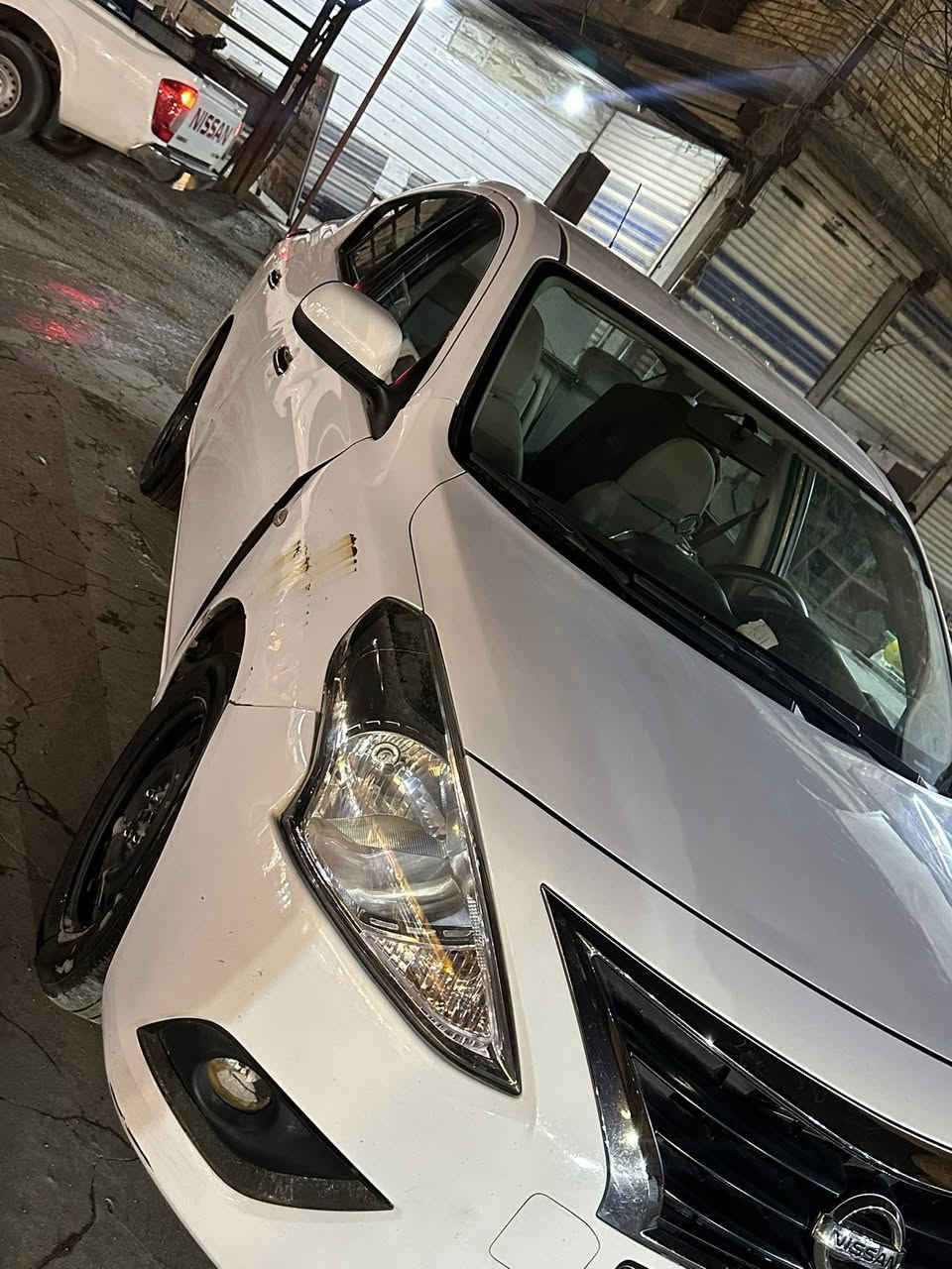 ‏سلام عليكم سيارة سليم موديل 2022 بدلة زرقاء بها شاملو الأيمن مضروب والباب كمان مو موضحة بال الفيديو المهم سعر على وضعها السعر المطلوب 105 ￼￼ وبيها مجال رقم الهاتف ***********
