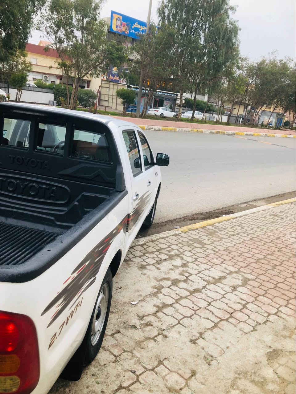 سلام عليكم تويتا هايلوكس للبيع سيارة نضيف حلو موديل 2010 بدون نقص سيارة محرك جبير 2TRPيعني قبق اسود كير محرك صدر جديد  طيارات جديد  كولة بشرط 

سيارة ماناقص ربع دينار سيارة بسمي سنوية لحد 2030تحويل مباشر 

بنسبة صبغ سيارة قطعة اسود صقف تكمة بودي كولة بلادي بدون صبغ بس 7قطعة اسود يعني7 رش سيارة بدون حادث قوية بدون كلب بية طغة بصيط اخوان 

سيارة سعرة 148بية مجال بصيط 

اذا شراي اخليك علي راسي موشراي بس تسئل لاتخابرني بس اجواب تيلفون 
هاي رقمي *********** مكاني كركوك كركوك, العراق
