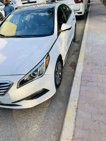 السلام عليكم 
سوناتا 2017 امريكي حادث بنيد فقط 
بيهه تقشير مثل ماواضح بالصور 
السعر 130$
***********
