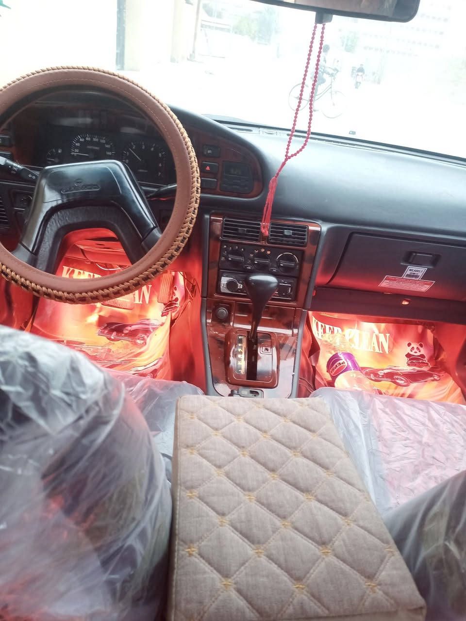 السلام عليكم برنس دايو موديل 1995 رقم بغداد مشروع وطني محرك  مفتوح كير اوتماتيك مصبوغه عام جماليه فقط السعر 42 مكان سياره فلوجه ***********
