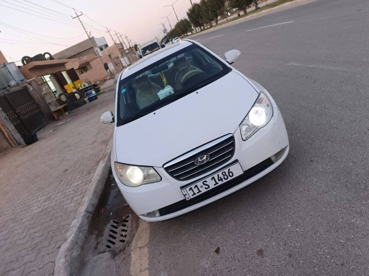 سلام عليكم اللبيع النتره. مقدس خليجي.
 

 موديل 2011 رقم بغداد نكليزي تحويل مباشر.  محرك (2000)  سياره جديده بيها 4قطع صبغ فقط بدون دواخل. السعر 110 العنوان الفلوجه. *********** ابو علي
