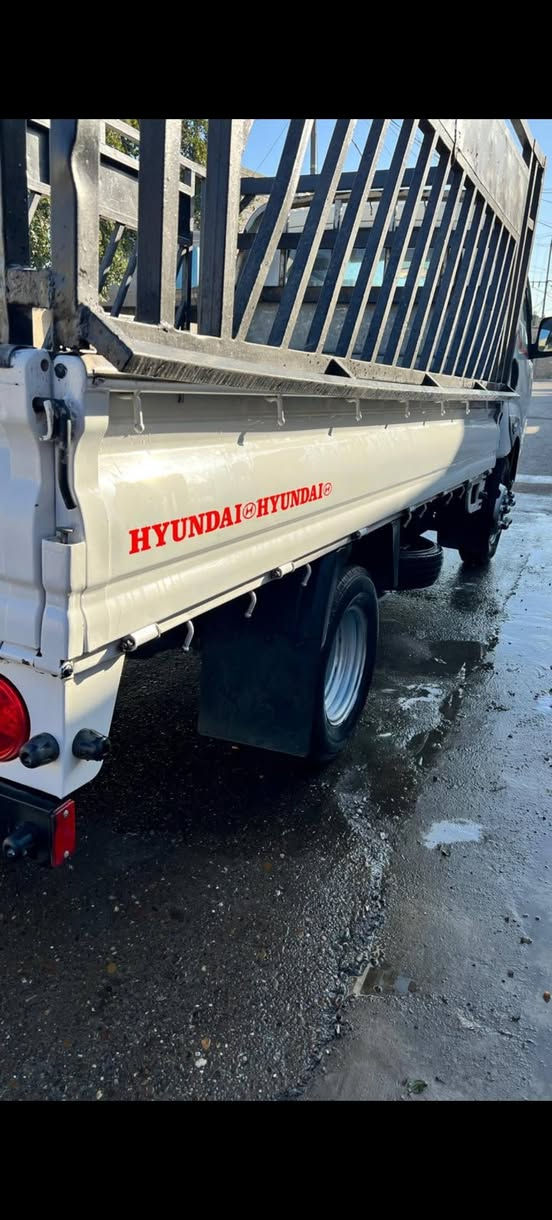 سلام عليكم شباب كيا فحل مديل 
محرك 4000 تك قماره ٩ جنكال مكفوله من الضربه القويه بيهه مكانات صبغ تخم تاير صدر جديد شاشه مكاني بغداد حي النصر غير متواجد فيس ملاحظه محرك مفتوح مو مسكر شاصي كفاله رقمي ***********
