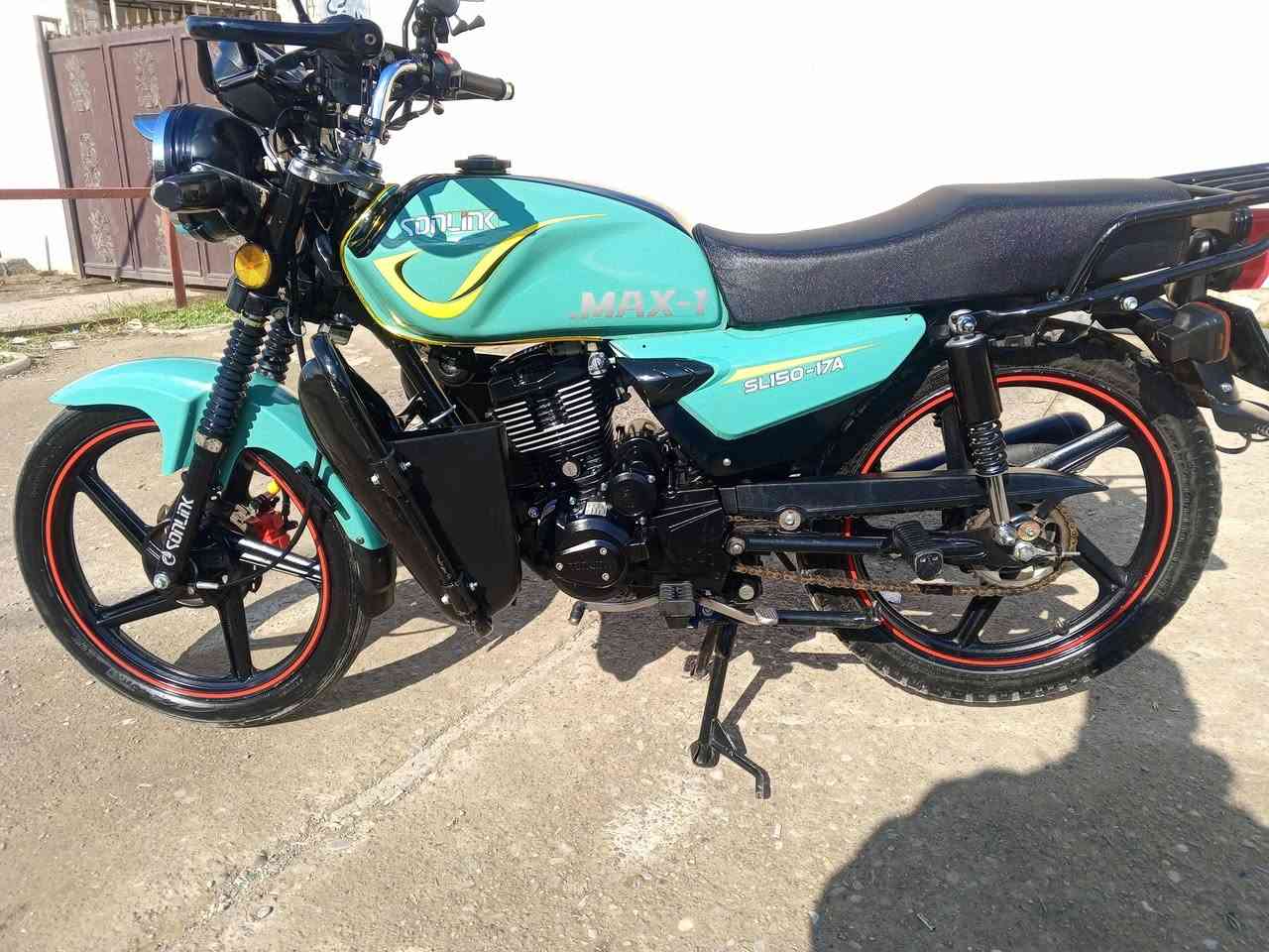 دراجه سونيك 2023 دراجه بالكيس حيل نظيفه محرك ما مفتوح من الفيس وياه دراجه جاهزه اي عيب ما بيها دراجه كلها على بلاد ايش قد ما تقول جديده السعر 675 بمجال بسيط مكاني كركوك ***********
