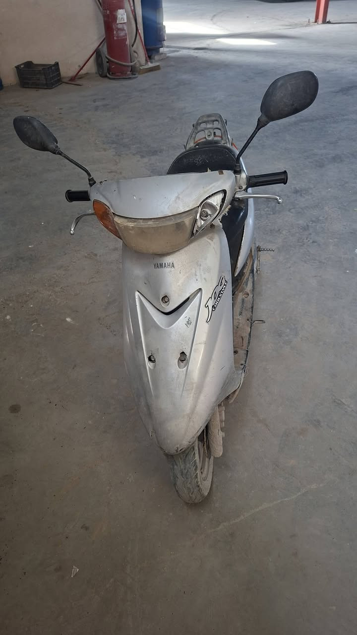 دراجه للبيع يرادله تعديلات بصيطه متكلفك سعره 150مكاني الحر صغير ***********
