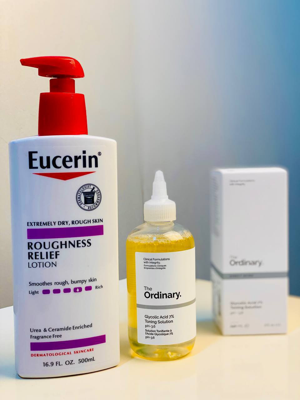 ♥️عرض خاص♥️ لعلاج جلد الوزة
عرض لترطيب وتقشير  وتفتيح الوجه والجسم وازاله جلد الوزه يتكون 👈تونر اوردنري + مرطب يوسرين 

🤍 تونر اوردينارى الكندي الاصلي💯‌🇨🇦⁩
بحمض الجليكوليك يعمل على تقشير البشرة تقشير خفيف و ايضآ لا يسبب جفاف البشرة او تنشيفها 
يقلل من إفراز البشرة الدهنية
■يقلل الخطوط الرفيعة و الخطوط التعبيرية في البشرة و بيعمل على توحيد لون البشرةو علاج البقع البنية و التصبغات
■يحتوى على AHA الذى يعمل على جعل البشرة صحية و مضيئة و فيها نضارة و اعطاؤها مظهر صحى. 
■يحتوى على الالوفيرا الذى يقلل من احمرار و تهيج البشرة ✨
■خالى من الكحول و السيليكون و الزيوت ✔️✔️

♥️ مرطب يوسرين
يحتوي على الفا هيدروكسي واليوريا ترطيب يدوم 48 ساعه
ينصح به أطباء الأمراض الجلدية
بتعانيمن جلد الوزه اليكي هذا المرطب السحري تفتيح وترطيب عالي يعالج البشره الجافة وشديده الجفاف والمتشققه والمصابه بالحكه لوشن مفيد وآمن لاصحاب البشرة الحساسه والبشرة التي تعاني من الاكزيما

منشأ العرض امريكي 🇺🇸💯
سعر العرض خاص 
🚘يوجد خدمة توصيل لجميع محافظات العراق 🚘


**إذا كنت صاحب هذا الإعلان وتريد حذفه لأي سبب، رجاءا أرسل رسالة إلى الدعم الفني**