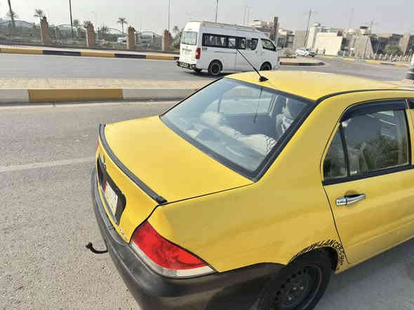 السلام عليكم لانسر تكسي موديل 2010 رقم بغداد بأسمي تحويل مباشر 
سياره جاهزه للأخير كير مكينه صدر 70% 
لايت نهار جامه جديده تخم تاير نضيف تبريد ثلج تدفئه شغاله سياره كبل للشارع سعر 70
عنواني ديالى بعقوبه شراي اتصل ***********
