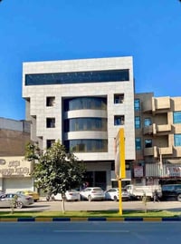 عيادات جامعة الحلة • خدمات أسنان مجانية • بابل شارع 40