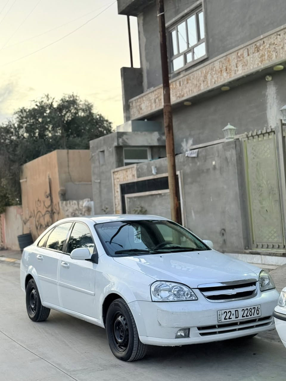 اوبترا2014
كير ومحرك مامفتوح كير عادي 
رقم أربيل بسمي تخم تاير جدد 
سياره مال بيت جاهز ***********
