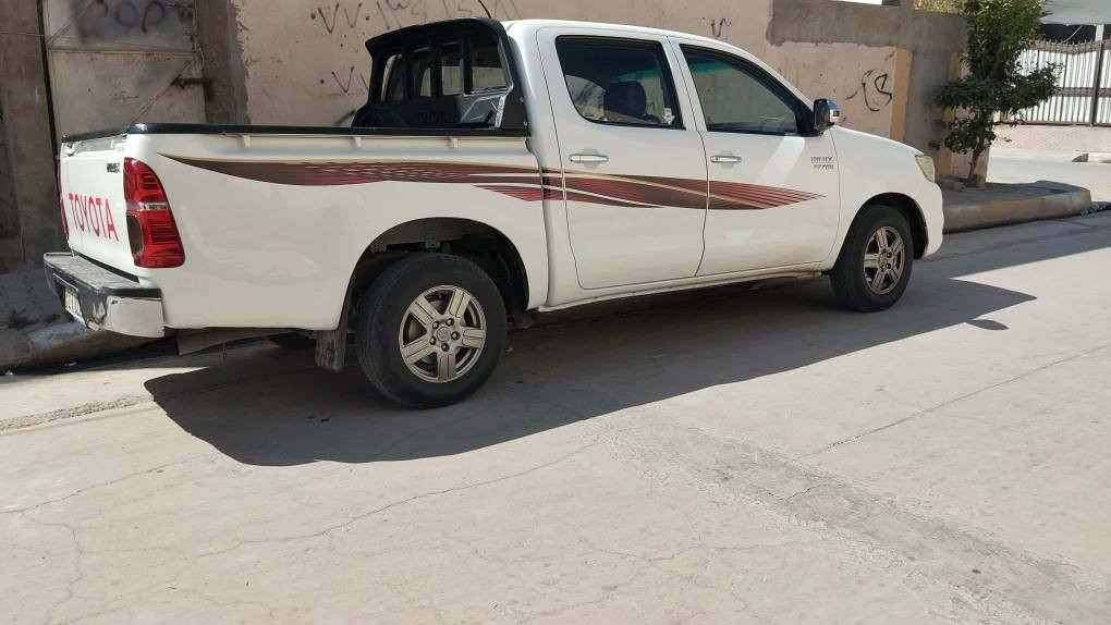 السلام عليكم للبيع تويوتا هايلوكس موديل 2012 كويتي رقم سليمانيه قباغ محرك مفتوح بس محرك سليمه بيه جم مكان بارد هزة سنوية جديده للحد 2028 سياره بسمنا  شرط تحويل وغرامة فول مواصفات 1/1 مكان سياره كركوك لمعرفة سعر اتصل على الخاص / *********** كركوك, العراق
