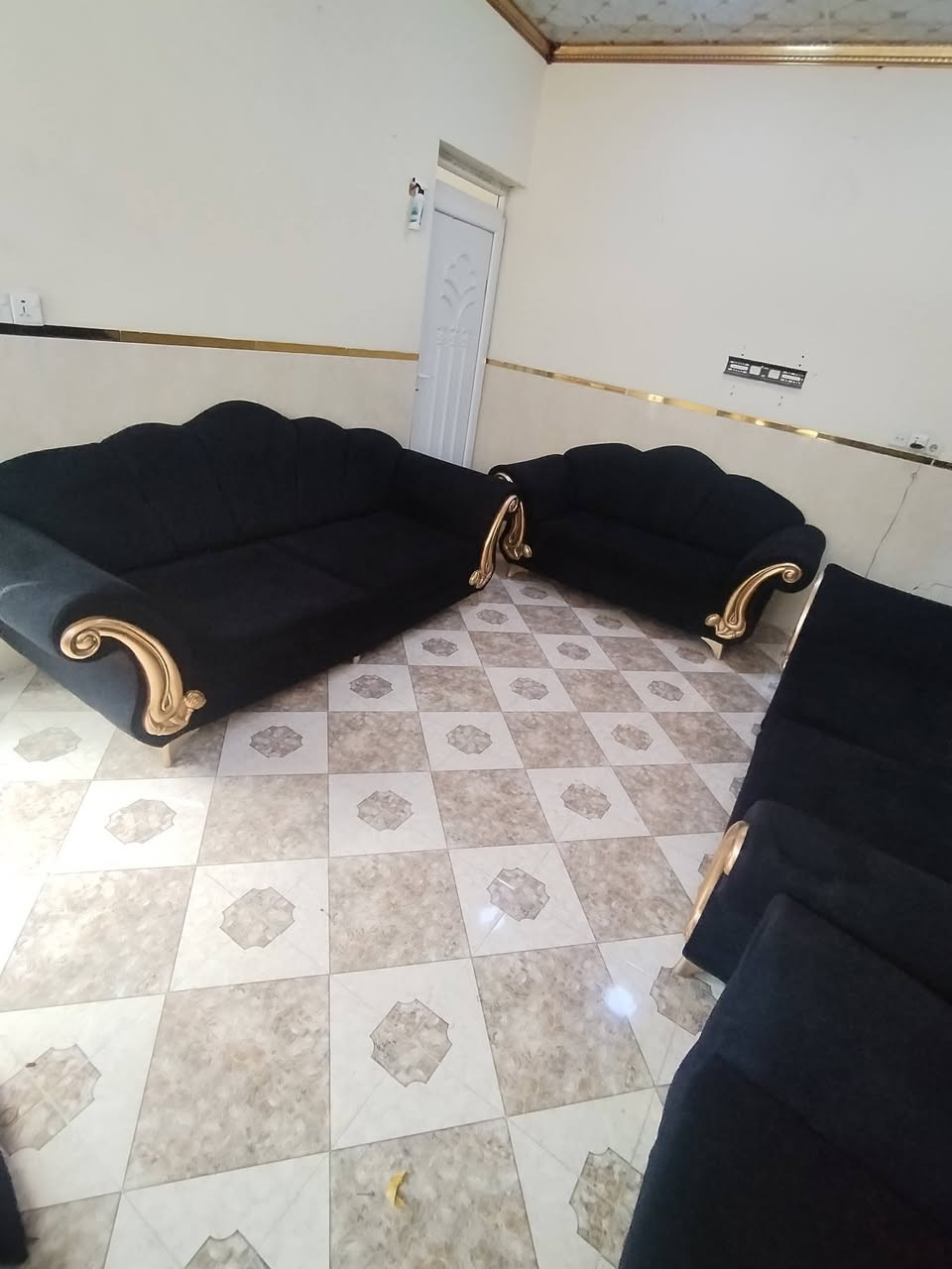غراض بيت للبيع كلش نضيف للستفسار ***********
