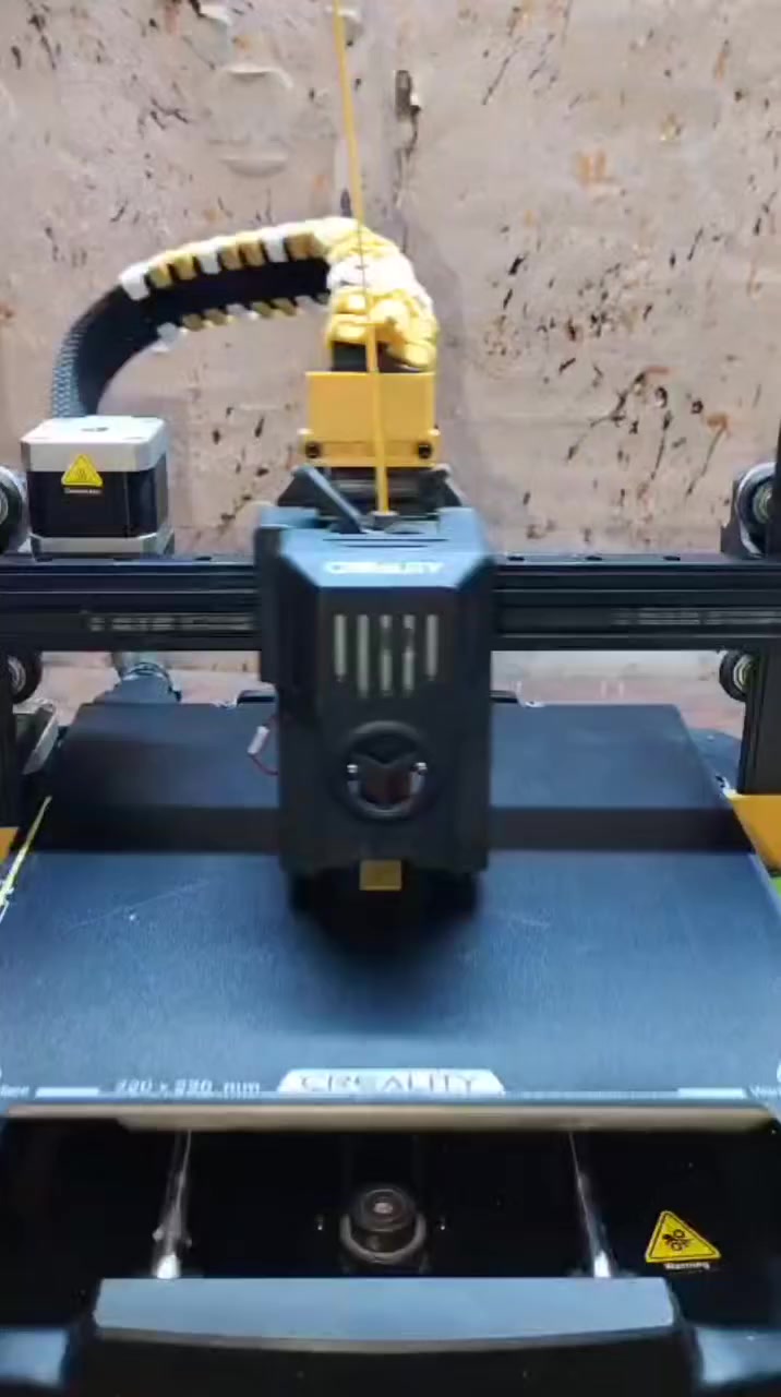 طابعة كريالتي KE وقت الطباعة ٨٨ ساعة فقط كراتونة و ملحقات الصيانة و باقي الملحقات  موجودة
الطابعة نظيفة كلش إضافة فلمنت  petg Hf  ٢ كيلو هدية
مساحة الطباعة (220*220*250)ملم 
السعر ٣٨٥.٠٠٠ 
بغداد الشعلة ***********
