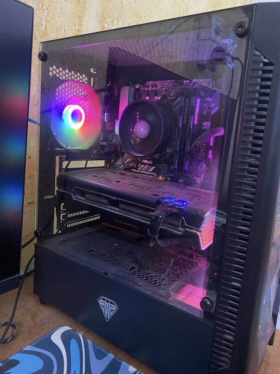 ‏سلام عليكم حاسبة Gaming بسعر جميل مواصفات الحاسبة كرت شاشة amd 5700xt معالج r5 5500 رامات ram 16gb (8x8) مذر بورد asus tuf b450m a ii بور سبلاي 750w الهارد ssd 1t (والماوس من اتاك شارك وكيبورد ريددراقون هديه) واتساب ***********
