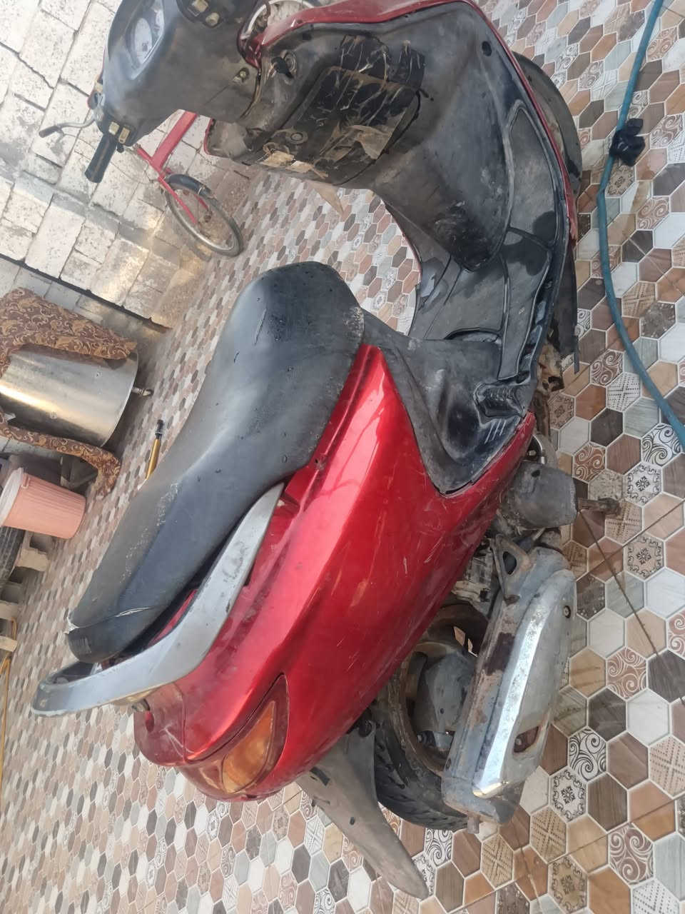 دراجه فراشه نضيفه عاطل بيها بس كرنك سعرها 175الف وبيها مجال مكاني ديوانيه ال حمد


**إذا كنت صاحب هذا الإعلان وتريد حذفه لأي سبب، رجاءا أرسل رسالة إلى الدعم الفني**