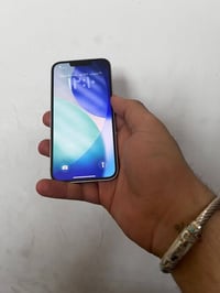 ايفون 14 عادي اذكره 128 بطاريه 85 عربي شرق اوسط جهاز مكفول حته من لشخط...