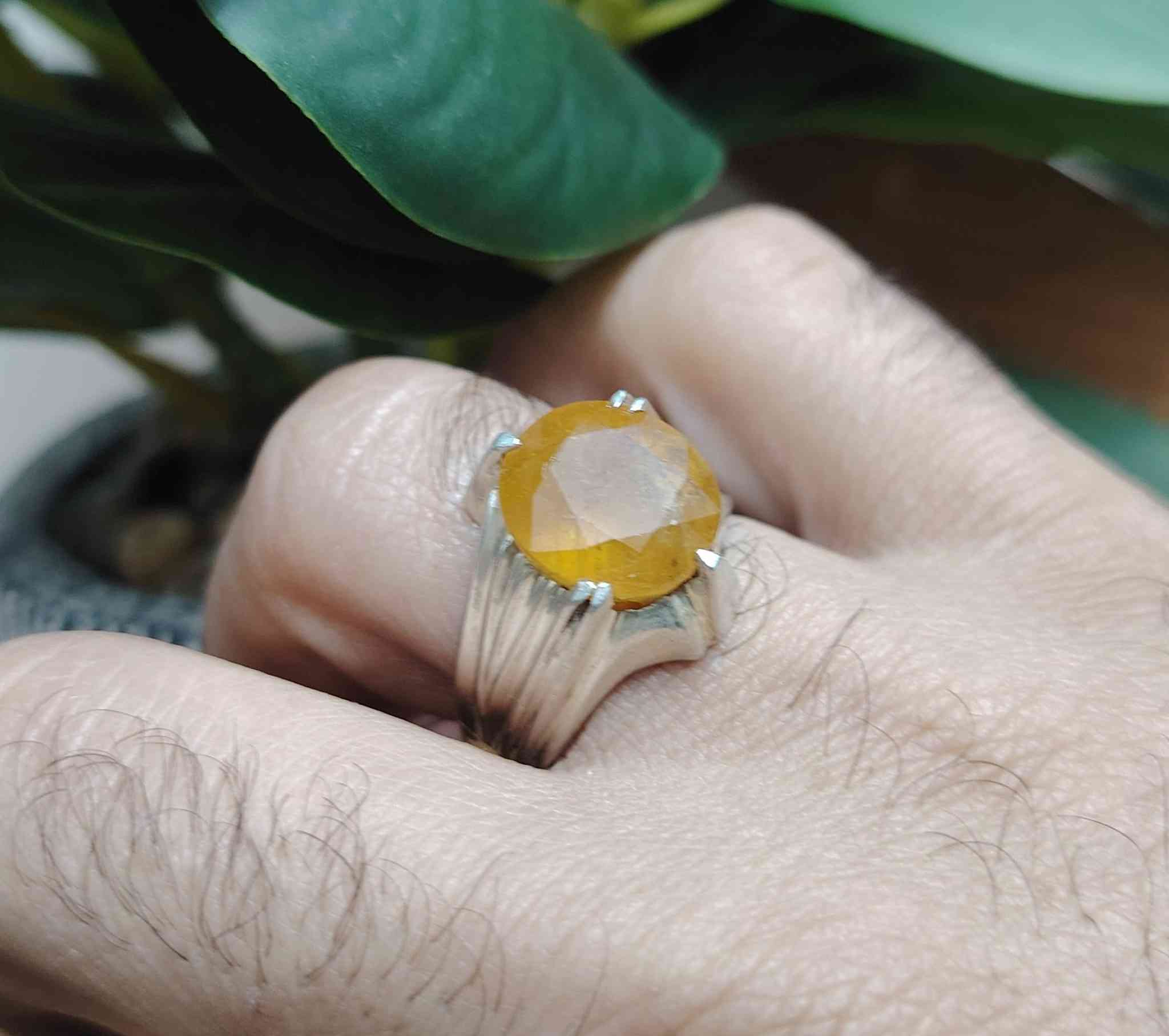 خاتم من حجر الياقوت الأفريقي الأصفر الطبيعي
صياغه ثقيلة وجميلة فضه عيار ٩٢٥
مع شهادة المنشأ وضمان الخاتم الاصلي
يوجد توصيل إلى جميع المحافظات
التواصل ع الخاص او ع الواتساب ***********
