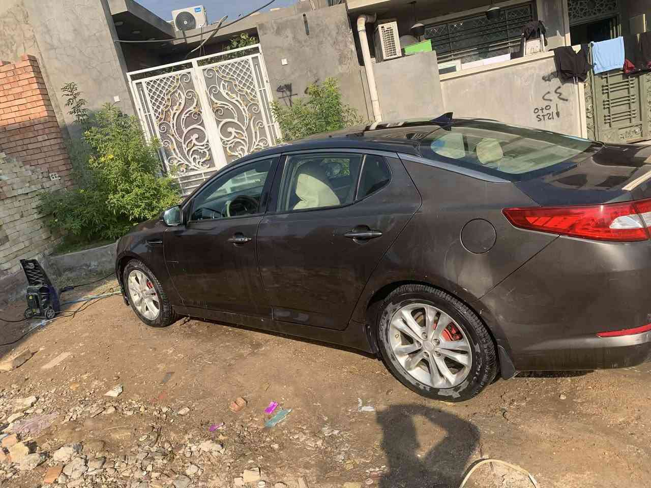 اوبتما ٢٠١٢ للبيع
سنوية جديدة الى ٢٠٣٠
مواصفات السيارة فول 
محرك ٢٠٠٠ مفتوح مبدل كاز كيت وكلشي موضح بالسونار
تبريد ثلج
المري شفط 
اشاير بالمري 
بانورما 
تشغيل بصمة 
بوب وصندوق بصمة 
كشنات كهربائية  
تدفئة تبريد بالكشنات 
تبريد قطعتين 
تخم تاير جديد 
صدر نظيف 
شحن بصمة 
ثلاجة تبريد الماء 
سماعات صوت انفنيتي 
كامرة خلفية 
تحكم ستيرن 
كشنات جلد بلادي 
ارضية جلد
السيارة ما بيها دوانز ابد بالبانزين العادي  
يرادلها تريبات بسيطة 
السعر ١٠٥ مكاني بغداد الدورة الرقم ‭٠٧٧٠ ٦٠٢ ٠٨٣٣‬
