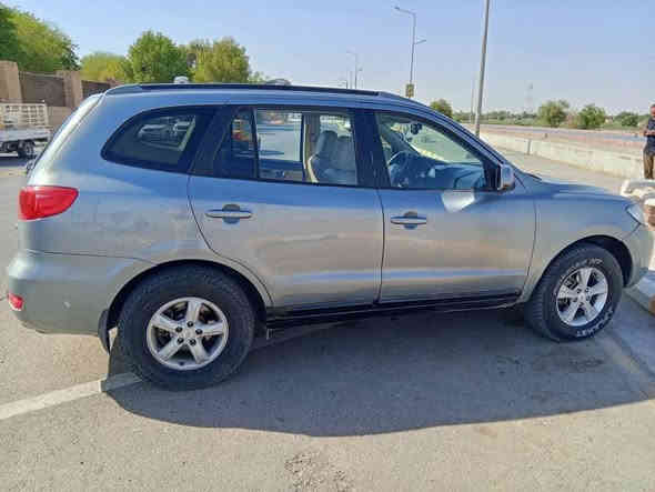 سنتافي امريكي 2007 فول غدا البصمه كامره فتحه تحكم جهتين تدفئه بالكشنات بسمي ضررها جاملغ بدون داخل لغد شواصي تكم مكفولات مصبوغة حزام اثر جراد سياره حلوه ونضيفه محرك سته سرندر جديد كير محرك مكفولات رقم واسط باتري جديد تخم تاير السعر 110 وبيها مجال للطيبين ***********
