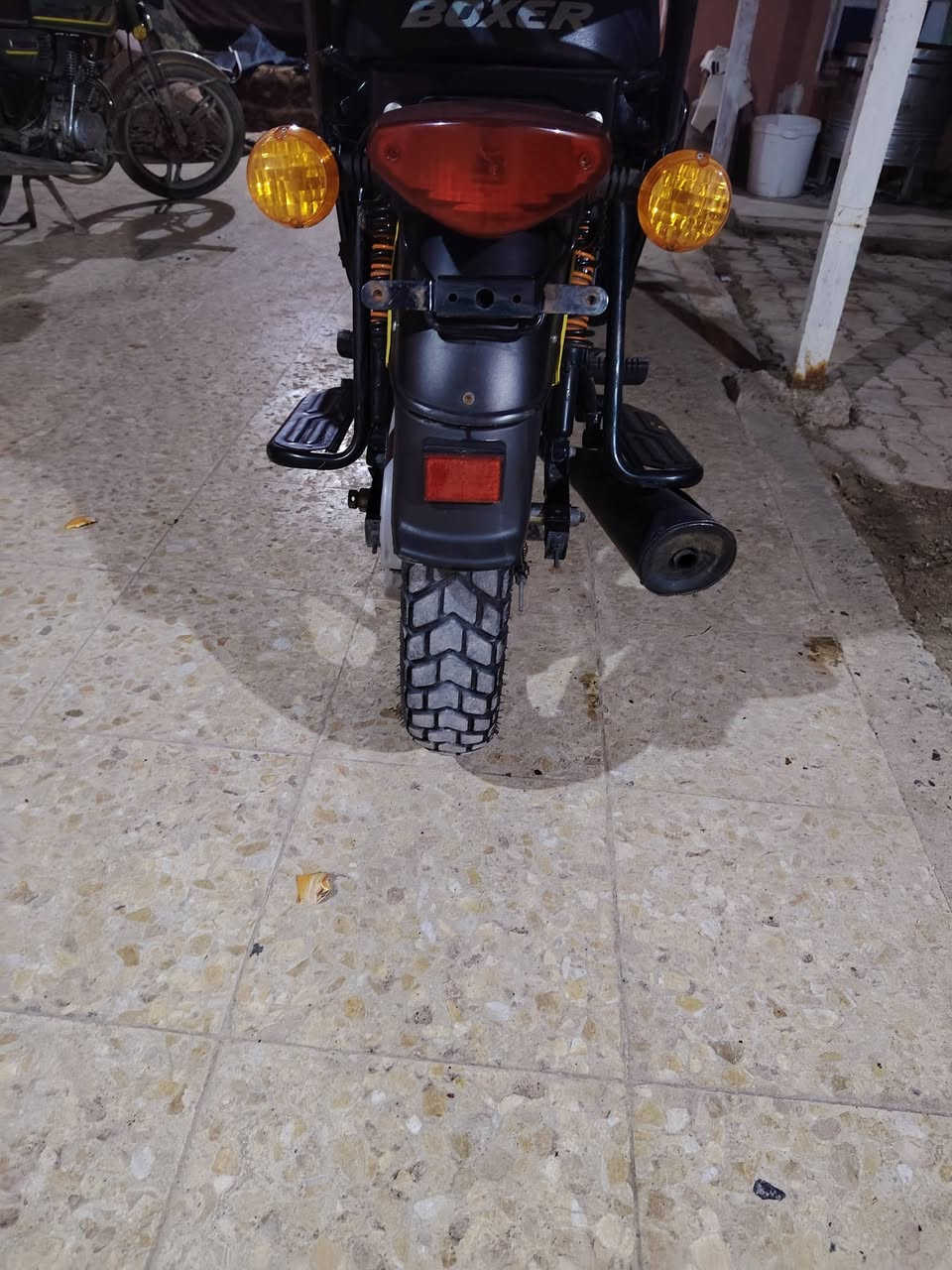 سلام عليكم بوكسر للبيع 2019  امرقمه ما بيها أي نقص مكاني بغداد سبع اقصور. السعر مليون ونص ***********
