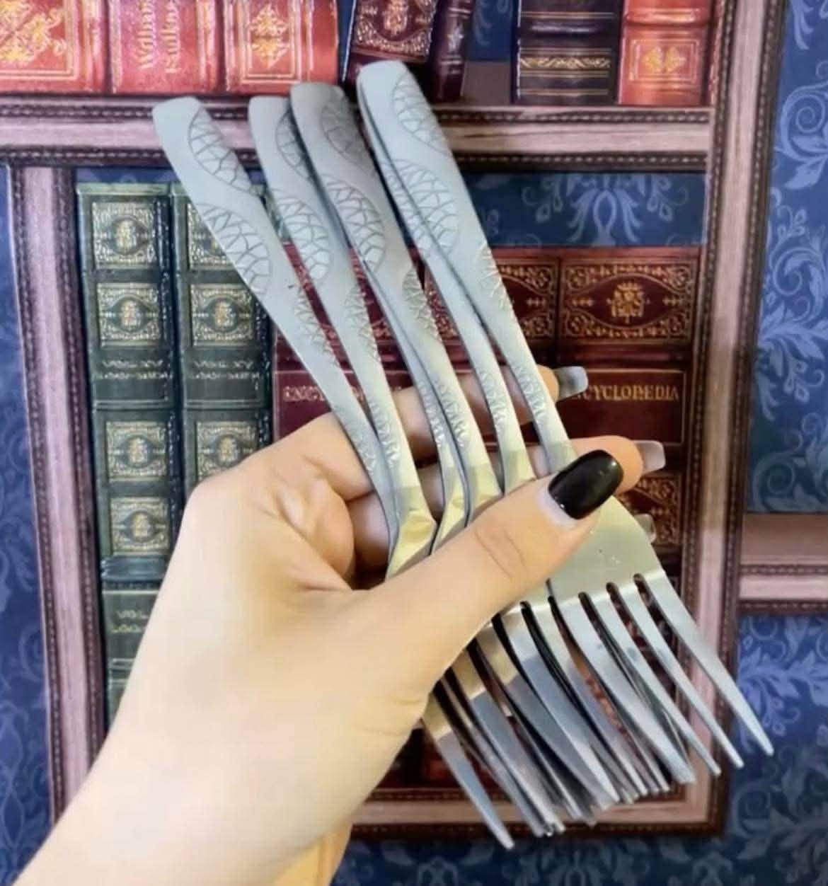 مرحبا بنات 
توفرت عندي الاغراض الجديدة 
ومتوفر توصيل لكل المحافظات


**إذا كنت صاحب هذا الإعلان وتريد حذفه لأي سبب، رجاءا أرسل رسالة إلى الدعم الفني**