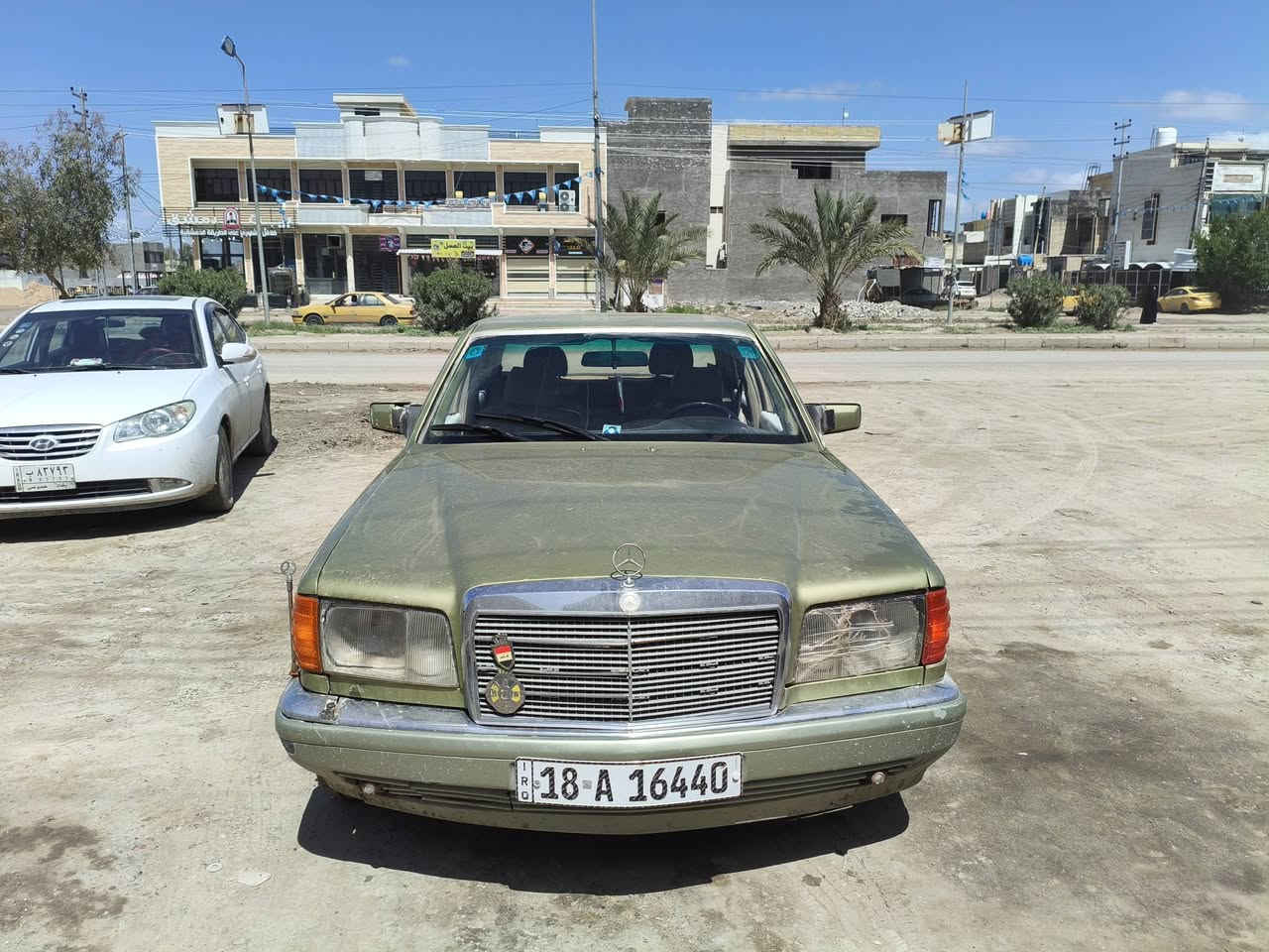 السلام عليكم مارسدس جامبو موديل 82 مكينه وكير بطه رقم نكليزي باسمي سنويه وهزه جديده  سياره جاهزه السعر 38 مكانها بغداد التاجي ***********
