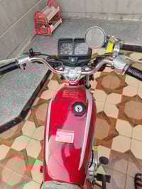 دراجه للبيع مديل ٢٢ اوراق اصولي اصولي دراجه وكيل لونه اصفر بس اني بدلت...