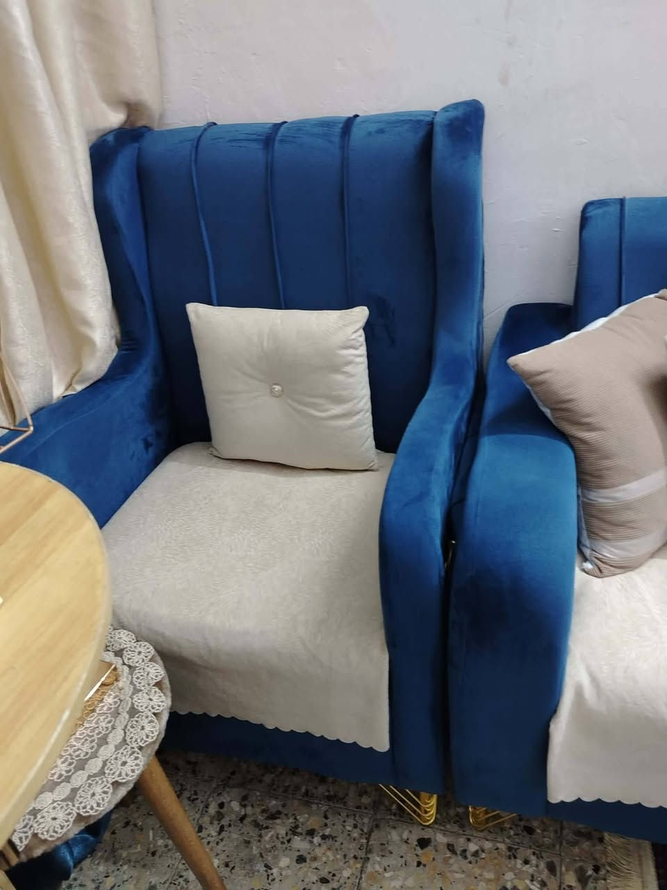 ***********
شراي يراسلني واتساب 
طباخ ب ٧٥ 
براد حار بارد ب ٢٥ 
تخم تركي ٨ مقاعد ب ١٥٠ 
عنوان بغداد حي الجهاد
