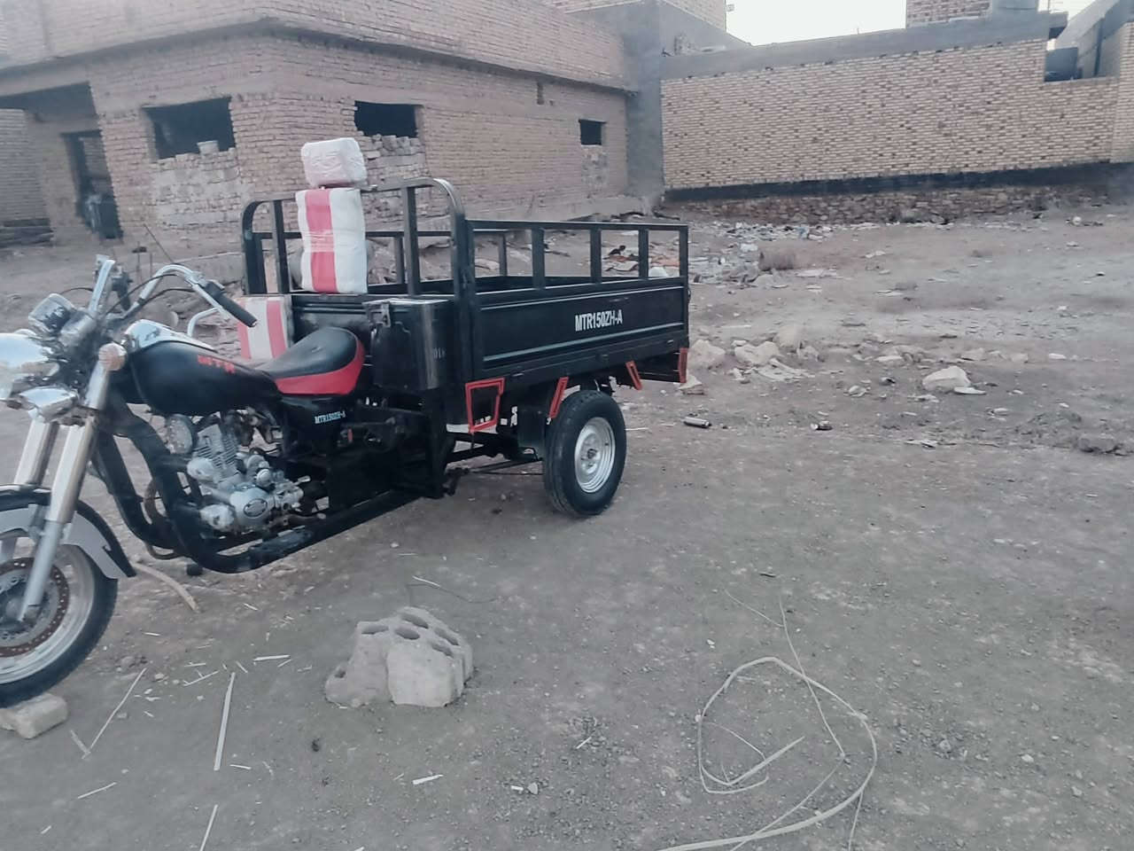 سلام عليكم ستوته للبيع موديل 14ستوته مكفول ما عايزه اي شي والشراي بي خير ويدلل  للاستفسار ***********
