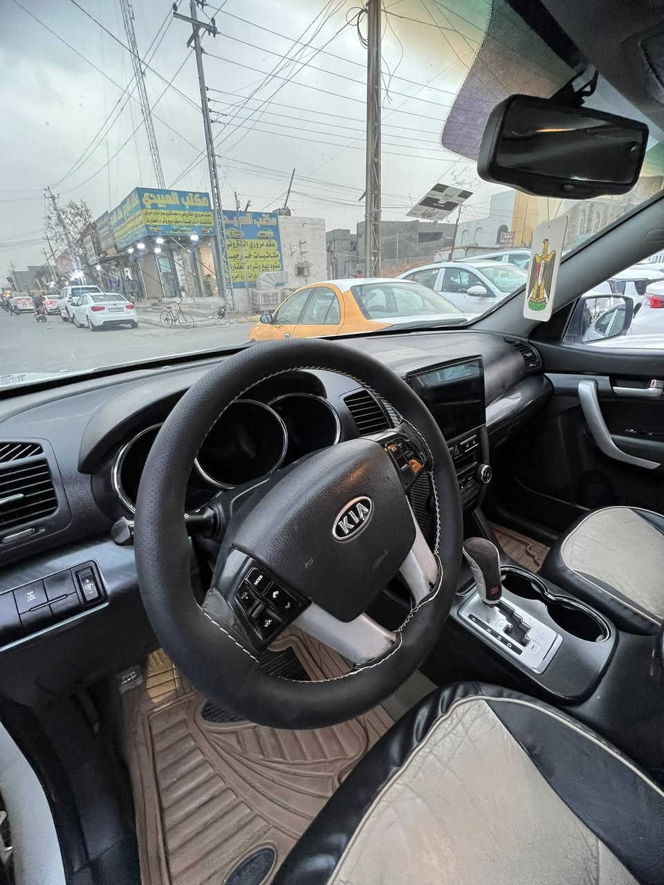 السلام عليكم
سورنتو للبيع موديل 10 خليجي 
بونراما 
بصمه
مري كهرباء 
بك لايت لد
ترحيب ابواب 
كشنات جلد 
شاشه وكاميرا 
كشن كهرباء
رقم بغداد 
سبعه راكب 
محرك 6 مامفتوح 
عليها ادامه كامله 
تحويل ثاني يوم بشرط 
 
بيها صبغ قطعتين وبارد قليل 
السعر (139) وبيها مجال بسيط 
المكان الرمادي حي الجمهوري 
التفاصيل واضحه كلشي وين ميعجبك افحص 
للاتصال ***********
