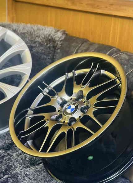 السلام عليكم 
تخم BMW M5 
حجم 18 توسايز
كوبي1
نفس وزن-متانة-قياسات-لون البلادي 

جديد غير مستخدم 

بغداد شارع فلسطين-بغداد مجمع مشن تقاطع زيوت معرض الصفار
***********
***********7
