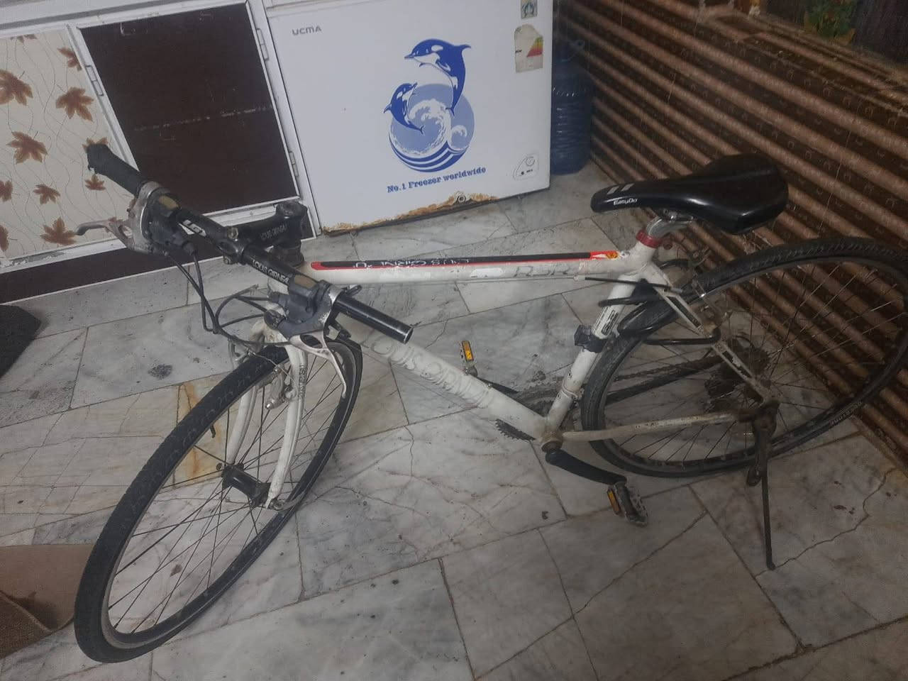 السلام عليكم بايسكل c700ماركة لويس سستم شيمانو المعدن المنيوم السعر 150   الشراي يراسل خاص أو عل رقمي ***********
