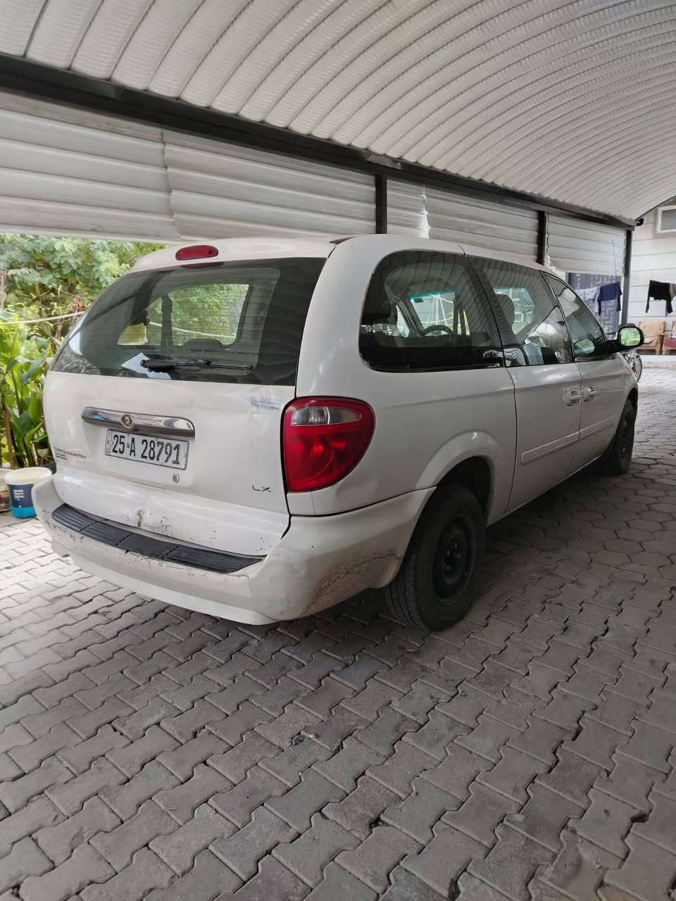 كرايسلر 7 راكب موديل 2007
محرك 6 سلندر حجم 3.300
رقم كركوك جديد بأسمي
السنوية نافذة لغاية شهر العاشر 2029
بيها بطاقة بنزين
السيارة بدون صبغ فقط الصندوق بي ملاحضات.  *********** كركوك ساحه الطيران
