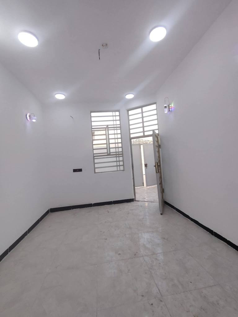 #يعلن_مكتب_ #التساهل_مقابل_قرية_لغدير_عمود282_ بشارع المطحنه
***********
#بيت_100متر_

#بيت_طابو_زراعي_سند25

#سعر35_مليون_وبيه_مجال  

بناء حديث
غير مسكون
بناء ممتاز جدا 

عنوان لبيت النجف 
#مقابل_ملحق_قرية_الغدير_مباشر 
يحتوي لبيت على+ غرفه+1صاله +ستغبال +مطبخ +صحيات بلداخل +وصحيات بلخارج 

***********وتساب النجف, العراق
