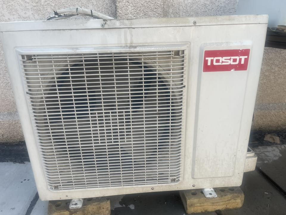 السلام عليكم سبلت توسوت ٢ طن للبيع مثل ما موضح ب الصور تجي تفحص وتقتنع يالله ابيع السعر ب٣٠٠ وبي مجال
المكان بغداد الشعلة 
رقم الهاتف : ***********
