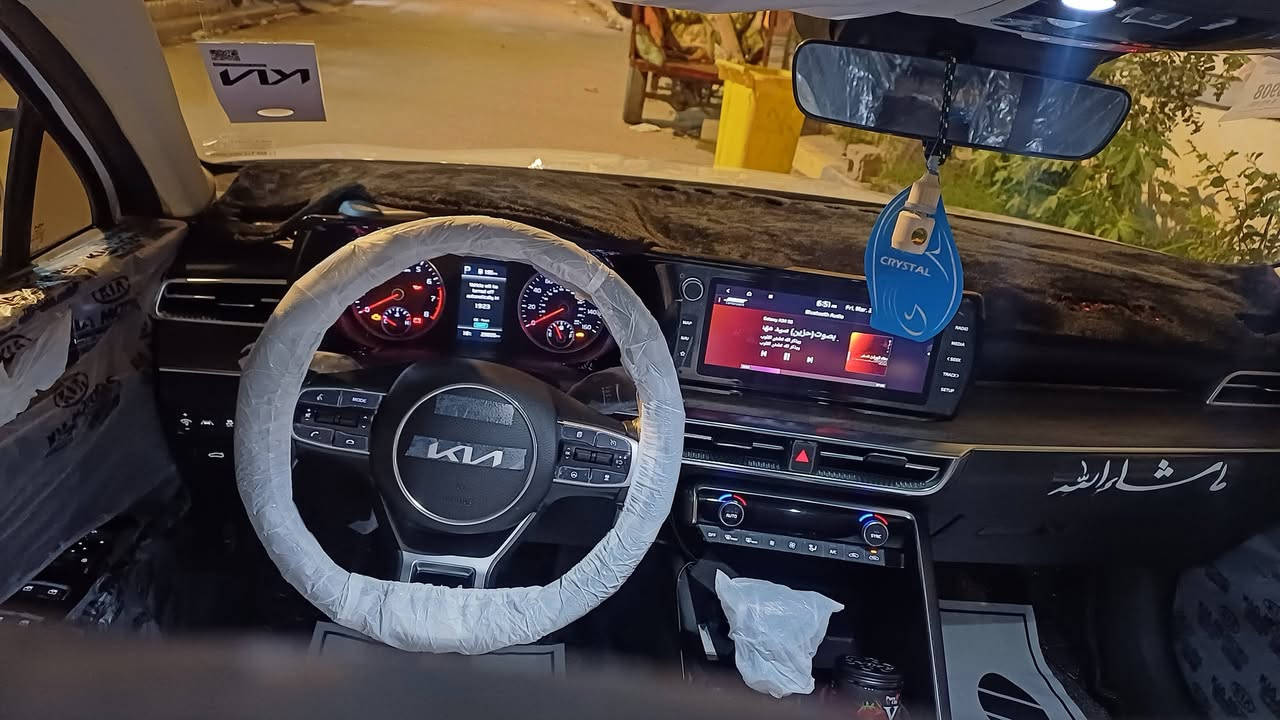 السلام عليكم 
تقرير غرق
كي فايف موديل 2024 EX لون ابيض فول مواصفات 
رقم ببصره معوقين سنوية لسنة 2030
ماشيه 29الف كيلو وليس ميل وقابل للزياده

محرك 1600 تيربو 
المواصفات ..
* بصمه + بصمه ابواب 
* تشغيل عن بعد 
* بانوراما 
* كامرات عدد 5 محيطيه 
* كشنات كهرباء كامل 
* كشنات تدفئه تبريد 
* ستيرن تدفئه 
* جميع المخارج + شحن لاسلكي 
* تبريد قطعتين 
* سياقه ثاتيه 
* مثبت  سرعه 
* مانع انزلاق 
* سايد بريك دكمه 
*  4 انظمه قياده
* المري شفط + اشاير + نقطه عمياء 
* شاشه كبيره + gbs
* خزن ميموري  
* داخل اسود + مطعم بصاج
* فول رادارات للاخير
* بريك تلقائي خلفي 
* بريك تلقائي امامي 
* اوتو هولد
* صندوق ذكي يفتح عند الاقتراب
من الاخير سياره مزوعه مواصفات كلشي بيهه اعلى فئه ب كي فايف 
السعر 198 وبيه  مجال حك الجيه 
مكاني البصره


**إذا كنت صاحب هذا الإعلان وتريد حذفه لأي سبب، رجاءا أرسل رسالة إلى الدعم الفني**