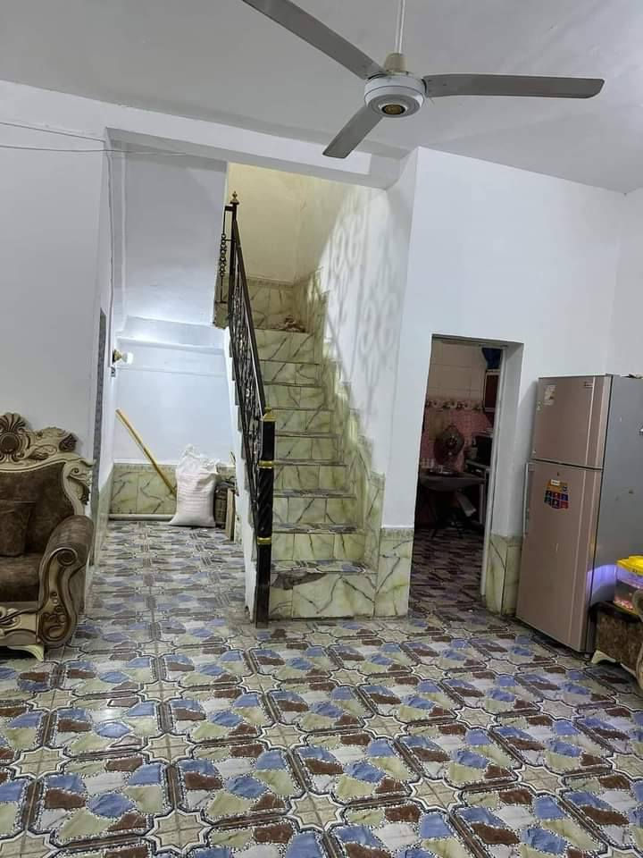 السلام عليك 
العنوان شارع سايدين زديناويه مقابيل الجامع الثاني شارع مدرسه الألباب
ومن جيهه السفينه شارع القيثاره السعر خاص
لتواصل وات ساب أو الاتصال للرقم ***********
